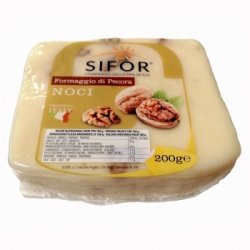 Brânză Pecorino proaspătă cu nuci