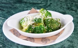 Steamed broccoli image