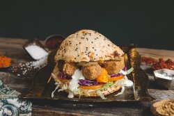 20% reducere: Mega Sandwich falafel   image