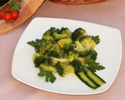 Broccoli cu unt image
