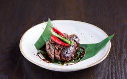 Spicy Beef Tenderloin with hot sesame and sweet soy image