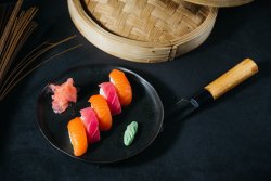 Mix Sushi Nigiri 1 image