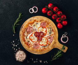 Pizza Quattro Stagioni image