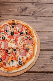 Pizza Capriciosa image