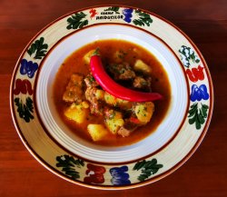 1+1 GRATUIT: Gulas de vitel la ceaun image