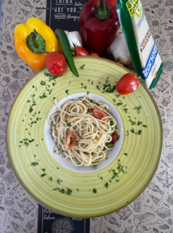 Spaghetti aglio,olio peperoncino image