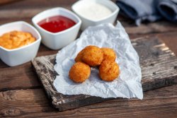 Chilli chesse nuggets image