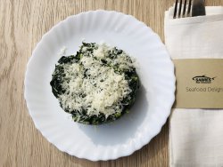 Spanac cu unt și parmesan image