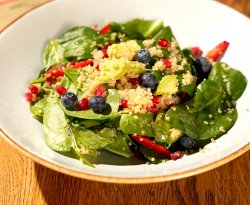 Salată de quinoa image