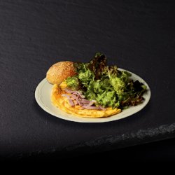 Omelette Jambon/Champignon/Fromage image