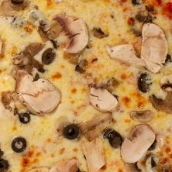 Pizza Funghi Family image
