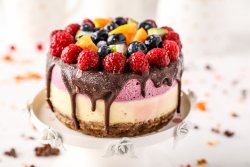Baby Cake cu fructe de pădure image