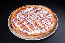 Pizza bolognese image