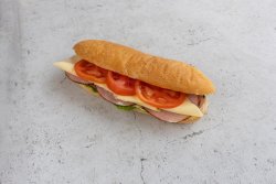 Sandwich cu cotlet haiducesc image
