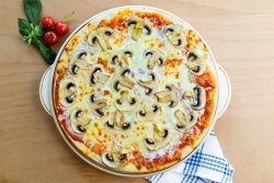 Pizza prosciutto e funghi 40 cm  image