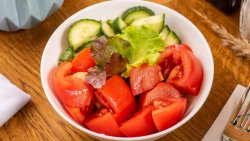 Salată asortată de vară /Insalata d’estate image