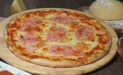 Pizza Mati  + 1 sos la alegere image