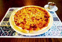 Pizza Marguerita image