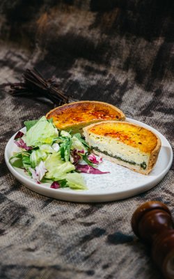 Quiche Blue Cheese & Spinach image