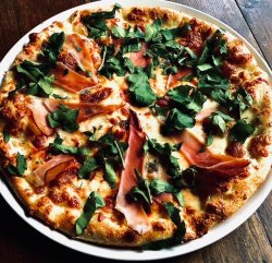 PIZZA PROSCIUTTO E GORGONZOLA image
