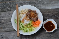 Pho Tron Bo - Paste de orez cu vita image