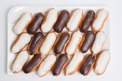 Platou mini eclairs image