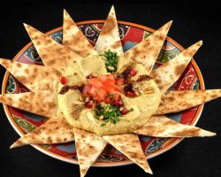 Hummus cu muguri de pin image