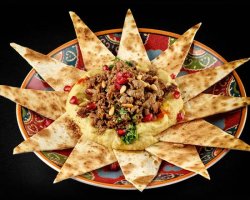 Hummus cu vită image