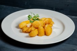 Cartofi copți cu usturoi / Baked potatoes with garlic 200g image