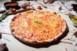 Pizza 1+1 - Margherita image