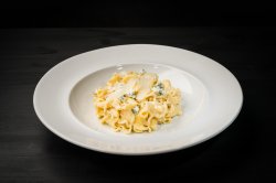 Penne integrale Quattro Formaggi image