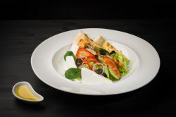 Salată grecească image