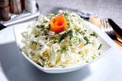 Salată varză mărar image