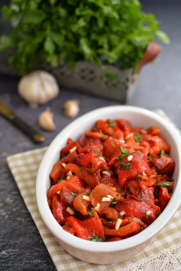 Salată de ardei capia copți image