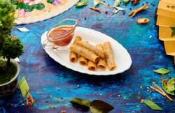 Shanghai Roll + Sweet chilli Sauce image