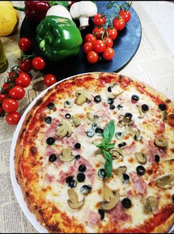 30% reducere: Pizza 4. Stagione 32 cm image