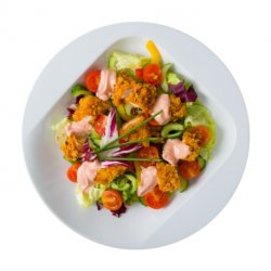 Salată cu pui crocant image