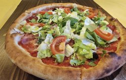 Pizza Tutto image