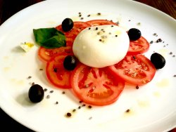 Salată caprese image