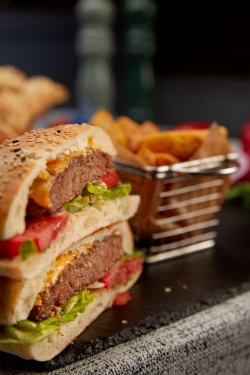 Divan burger image