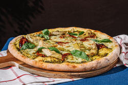 Pizza Burrata Pesto & Rosii Uscate 400gr image