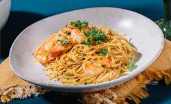 Spaghetti con Gamberi Aglio Olio e Pepperoncino 400gr image