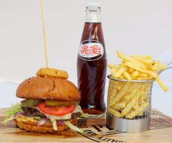 Meal Deal Premium Beef Burger image