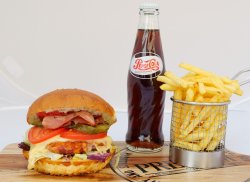 Meal Deal Royal Chicken Burger image