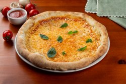 Pizza Margherita Family image
