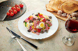 Salata Bulgareasca image
