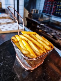 Crunchy fries  image
