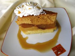 Tort de mere cu caramel image