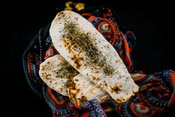 Garlic Tawa Naan image