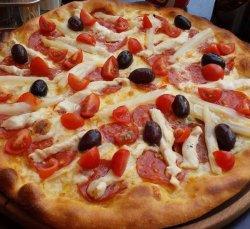 Pizza Napoli 42cm. image